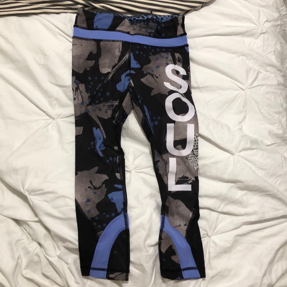 ⚡️FLASH SALE⚡️Lululemon Soulcycle Print Leggings